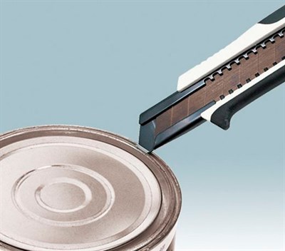 Нож, CUTTER KNIFE DFC560NW1/18 мм, с автофиксацией. - фото 4577